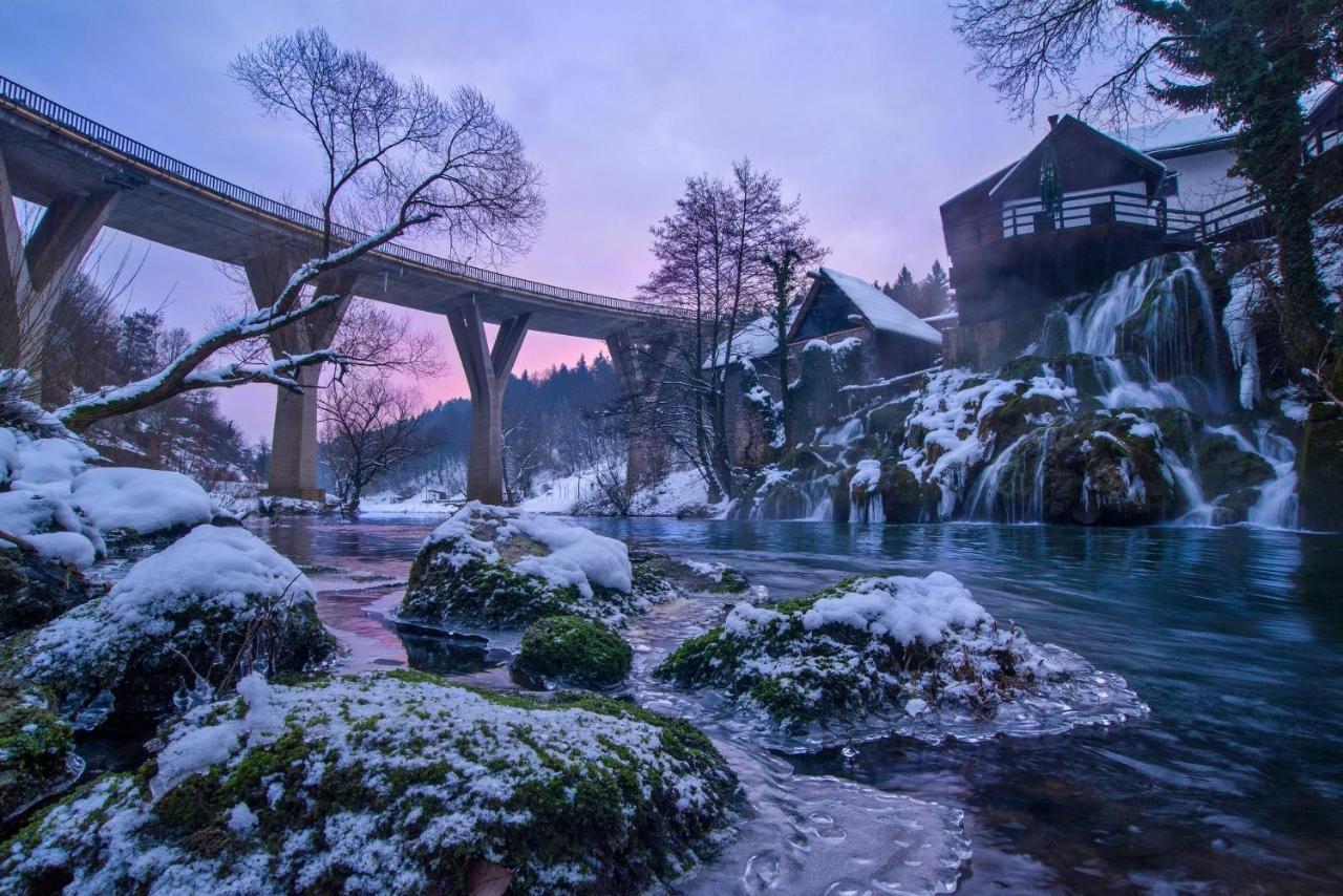 Appartamento Pego Slunj Esterno foto